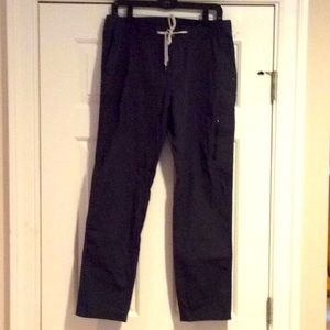 NWT Vuori women’s L long adventure pants